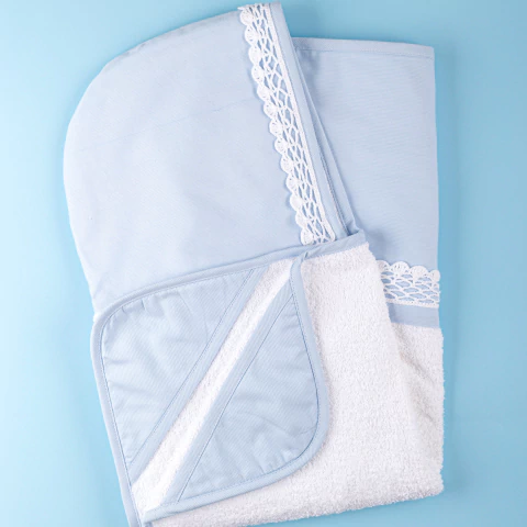 Toallón XL con Capucha & Puntilla de Crochet Tanti ~ CELESTE - comprar online