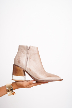 ROANA - Becca Shoes