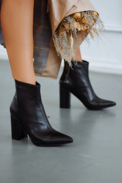 AITANA CUERO - SEGUNDA SELECCIÓN - comprar online