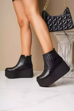 TOM - Becca Shoes