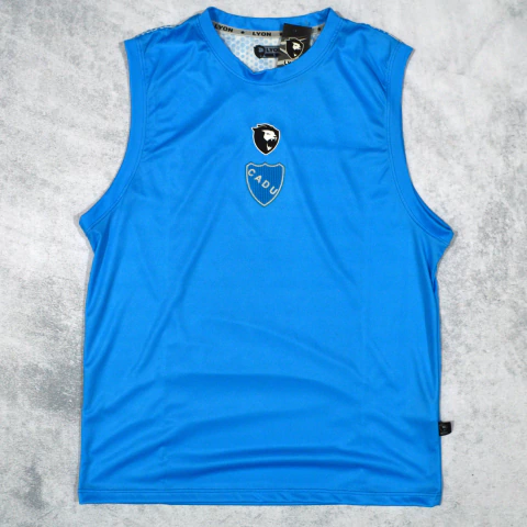 Musculosa Entrenamiento Cadu Celeste 2024 - comprar online