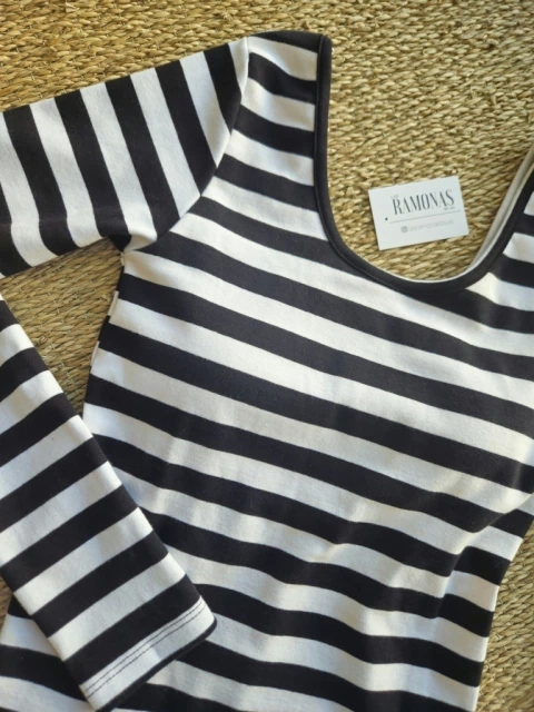 OUTLET SIN CAMBIO Remera manga larga push up TALLE 2 RAYAS blanco y negro - comprar online