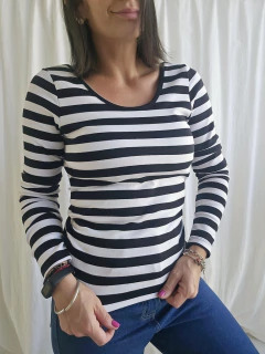 OUTLET SIN CAMBIO Remera manga larga push up TALLE 2 RAYAS blanco y negro
