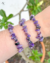 Pulseira cascalho charoita - A pedra da espiritualidade - comprar online