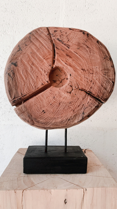 Escultura Mirno - comprar online