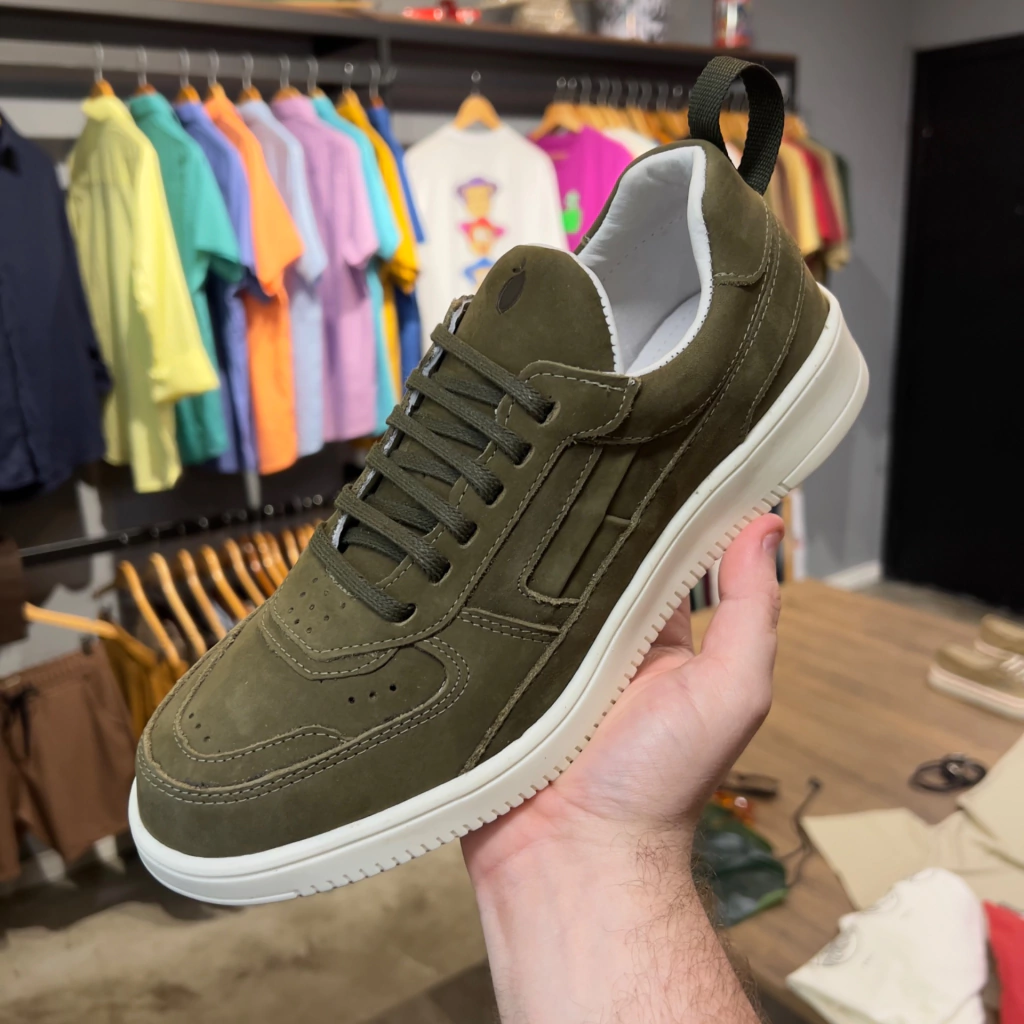Lemon Sneaker verde militar nobuck