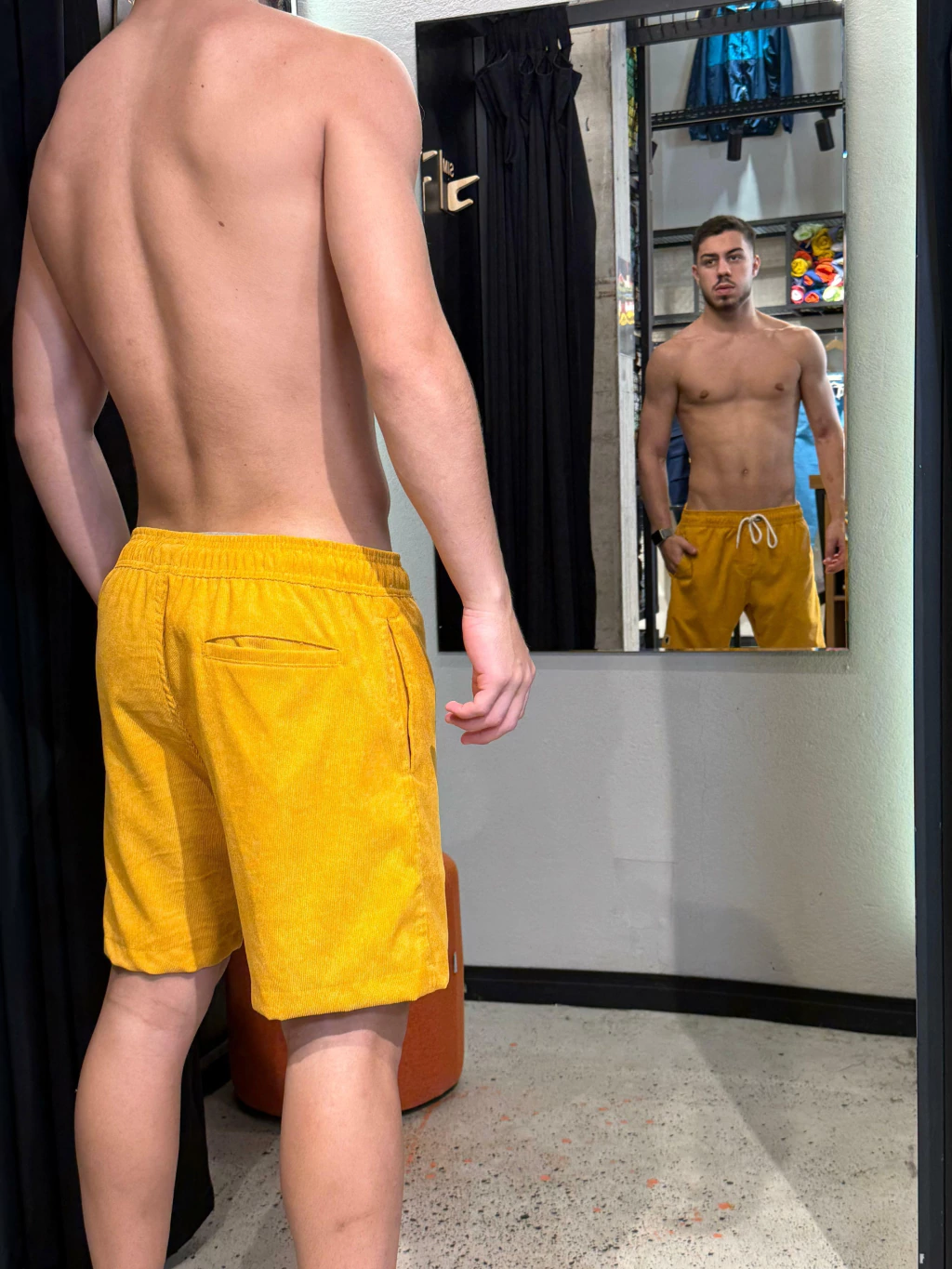 Short veludo Lemon mostarda