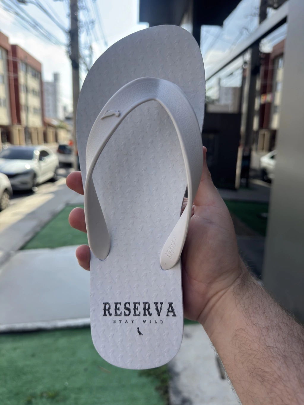 Chinelo Reserva Stay Wild Branco