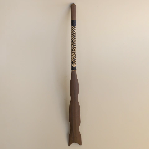 Lança Indígena em Madeira