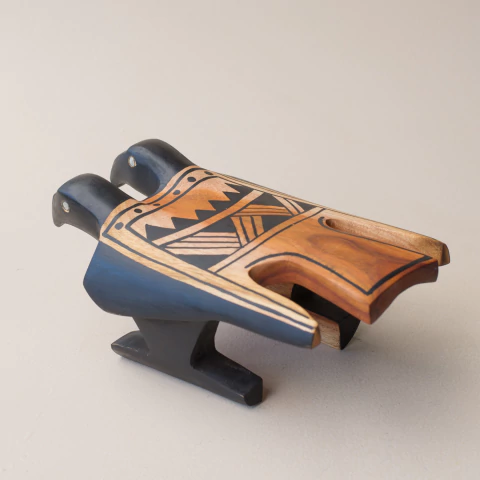 Banco Indígena em Madeira - Etnia Waujá