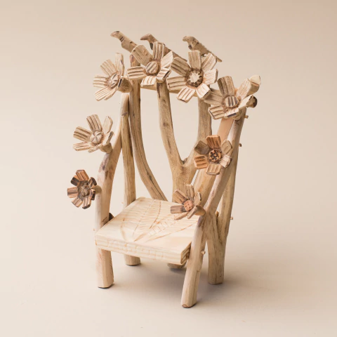 Miniatura Cadeira em Madeira - Jasson