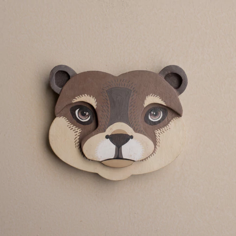 Painel Máscara em Madeira Lontra