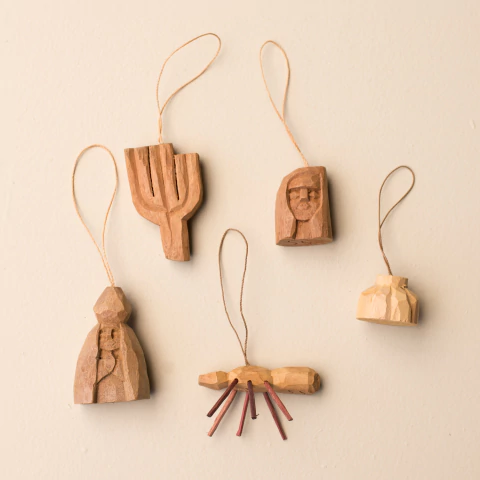 Conjunto de Pingentes Sortidos em Madeira