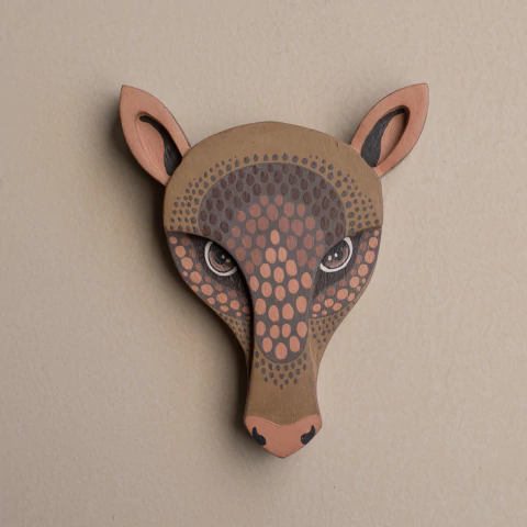 Painel Máscara em Madeira Tatu
