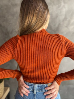 cropped cacharrel Megan (telha) - Cia Clothing