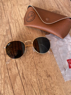 Óculos Round na internet