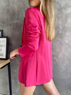 Blazer rosa na internet