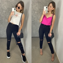 Skinny Jeans Preta (com rasgo) - comprar online