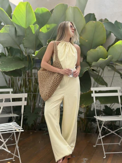 Macacão pantalona Beatriz - manteiga - comprar online