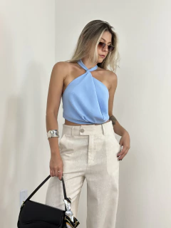 Cropped amarrações - baby blue na internet