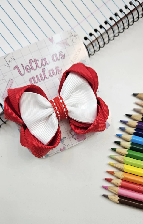 Escolar 25 - Laço Mari