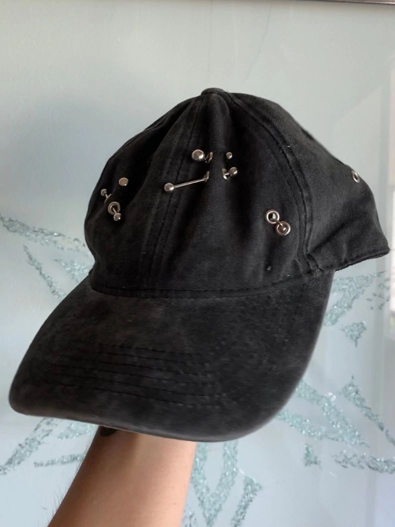 gorra piercing