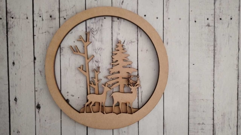 Circulo 2 renos y bosque