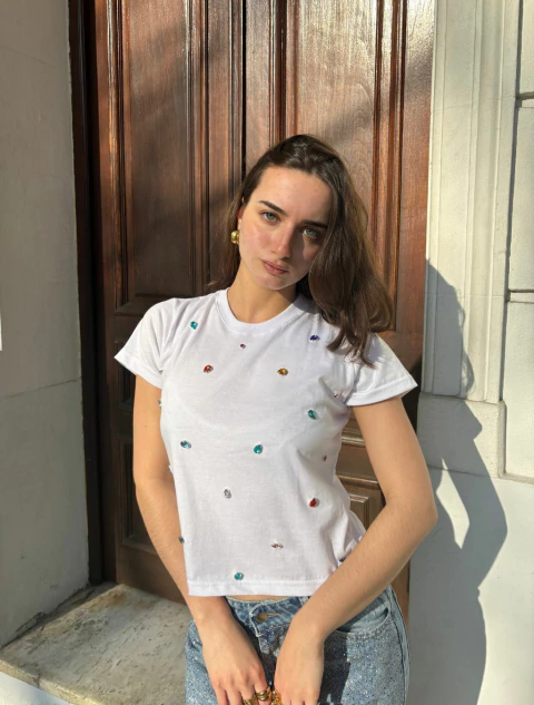 Remera corta Akira - comprar online