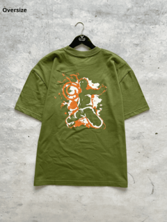 REMERA NARUTO OVER - LA RAMBLA STORE