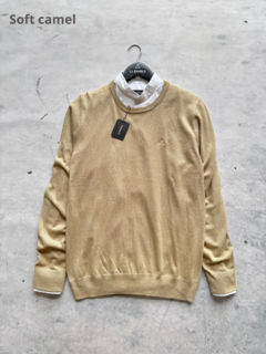 Imagen de SWEATER SLIM SOFT LISO CUELLO O