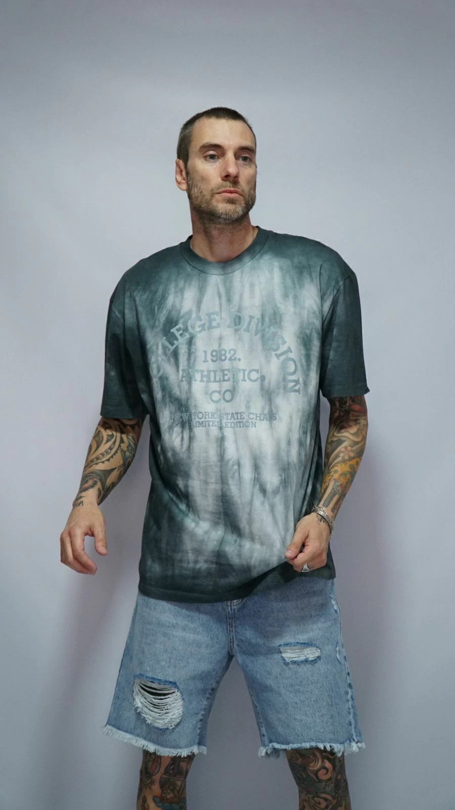 REMERA BATIK ATHLETIC