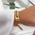 Pulseira Elo Português com Pingente de Placa Gravada a Laser Banhada a Ouro 18k Feminina na internet