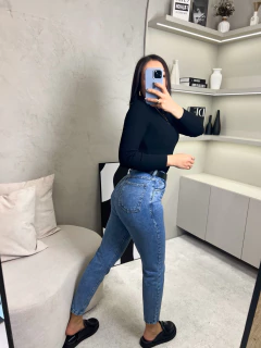 mom new york jeans escuro na internet