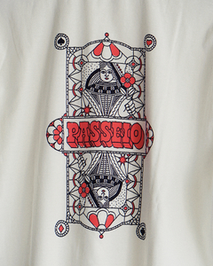 Camiseta Rainha *larguinha* na internet