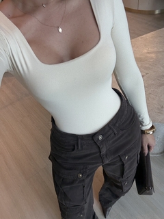 CALÇA CARGO MARROM