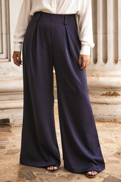 calça alfaiataria pantalona chumbo com pregas 