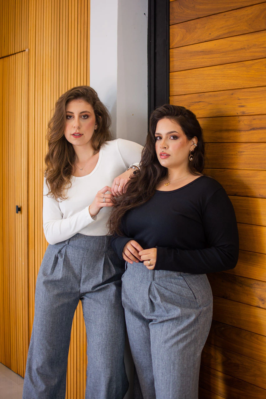 Blusa canelada manga longa