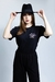 Camiseta preta unissex estampada com frase
