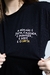 Camiseta preta unissex estampada com frase