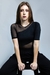 Body feminino preto com detalhes em transparência e manga curta