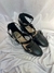 Sapato preto feminino com três fivelas para o inverno