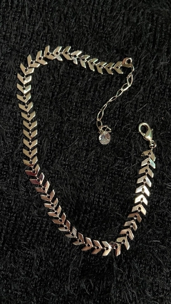 Tornozeleira setas lisa prata