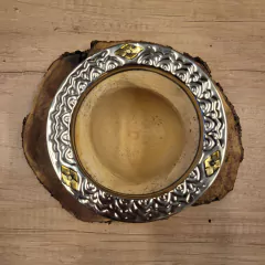 IMPERIAL DE ALPACA CINCELADA CON APLIQUES DE BRONCE Y CUERO LABRADO en internet