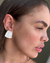 BRI93 - BRINCO ORGANIC QUADRADO MADRE PÉROLA - FOLHEADO A OURO 18k - comprar online