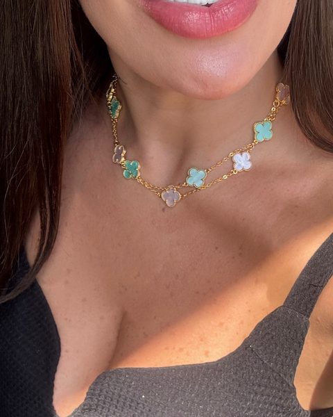 CO193 - COLAR INSPIRAÇÃO VG CORES 5 TREVOS - FOLHEADO A OURO 18k - comprar online