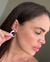 BRI82 - BRINCO ARGOLA RESINA LILÁS - FOLHEADO A OURO 18k - comprar online