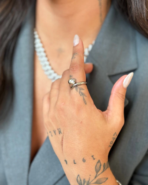 ANE104- ANEL INSPIRAÇÃO PREGO ZIRCÔNIA- ZAMAC- LINHA PREMUM