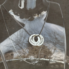 Collar doble en internet