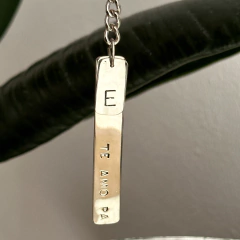 Llavero rectangular + dije