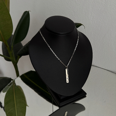 Collar Dije Rectangular Vertical en internet